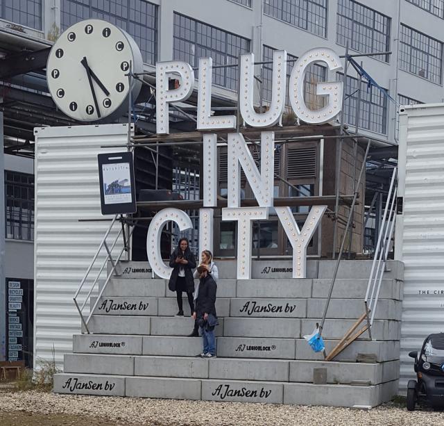 Plug In City