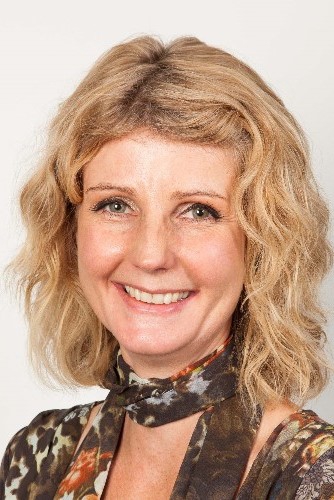 Astrid Knegt Weber